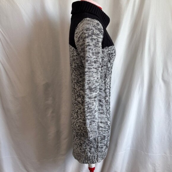 Ripe Black and Gray Cable Knit Turtleneck Sweater - Picture 2 of 7